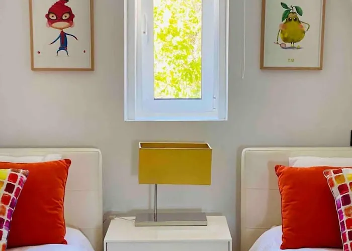 Sea View Loft 30 Secs To In Historic Old Town *