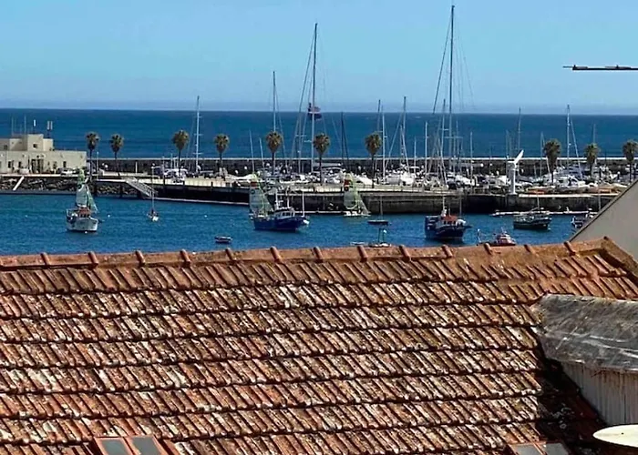 Sea View Loft 30 Secs To In Historic Old Town