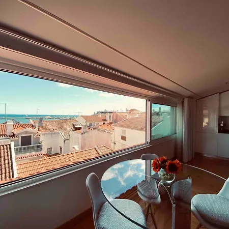 Sea View Loft 30 Secs To In Historic Old Town Appartamento Cascais