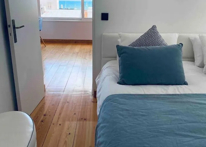 Sea View Loft 30 Secs To In Historic Old Town * Cascais